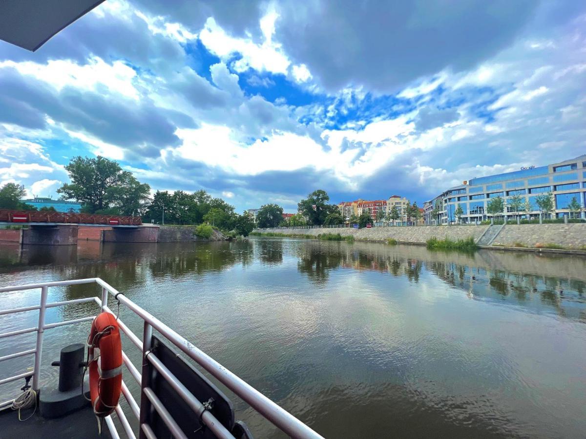 Great Polonia River Boat Apartments วรอตซวาฟ ภายนอก รูปภาพ