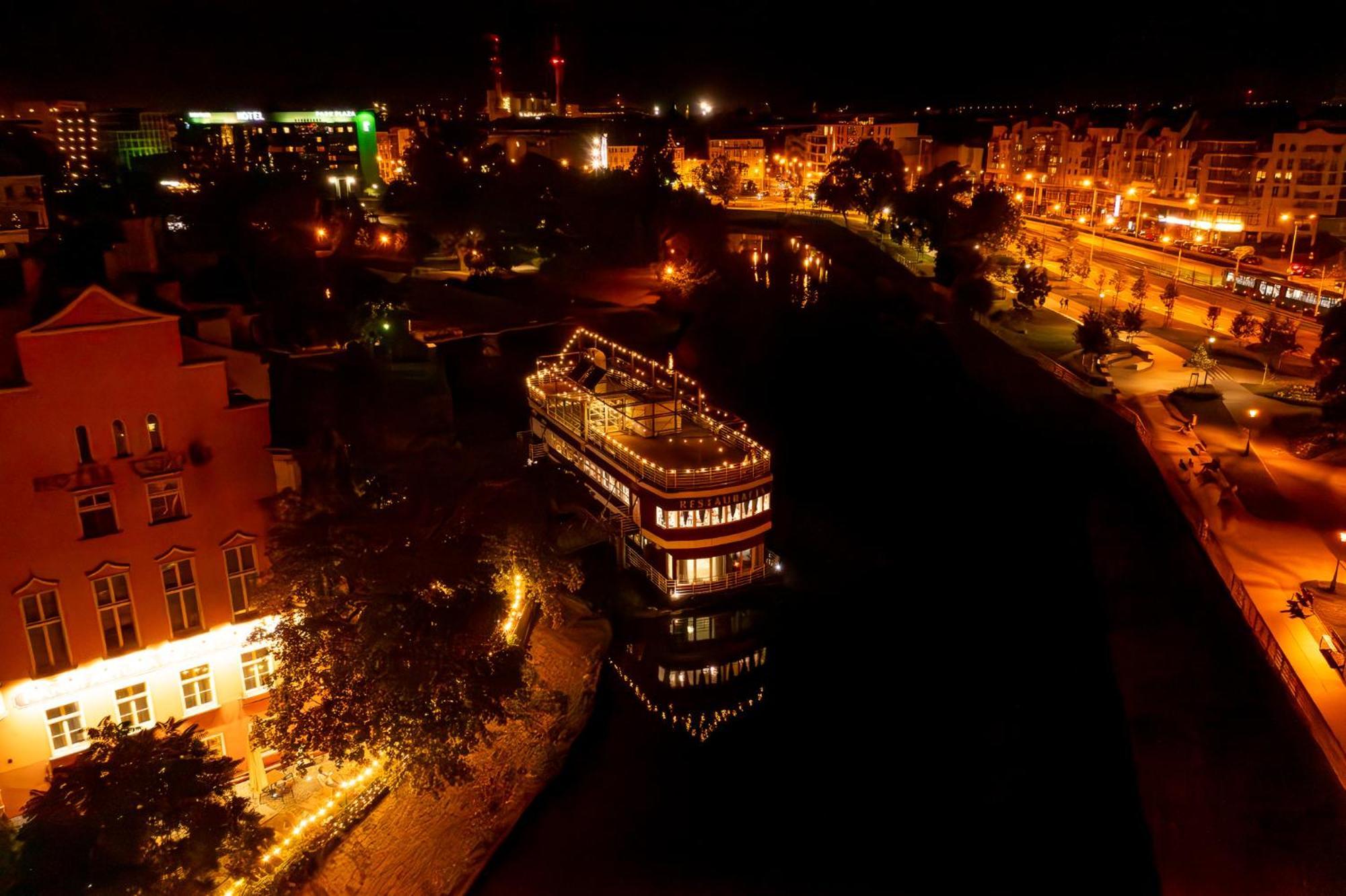 Great Polonia River Boat Apartments วรอตซวาฟ ภายนอก รูปภาพ